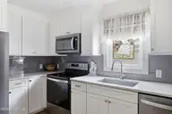 465 N Leak Street, Southern Pines, NC 28387 — 2-bedroom home in Downtown, Southern Pines, NC, photo 4 of 27: DSC05213