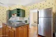 1108 Summit Avenue, Washington, NC 27889 — 3-bedroom home, Washington, NC, photo 16 of 49: 30-web-or-mls-IMG_0038