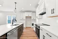 132 Pine View Boulevard, Beaufort, NC 28516 — 3-bedroom home in Beau Coast West, Beaufort, NC, photo 18 of 38: Kittchen