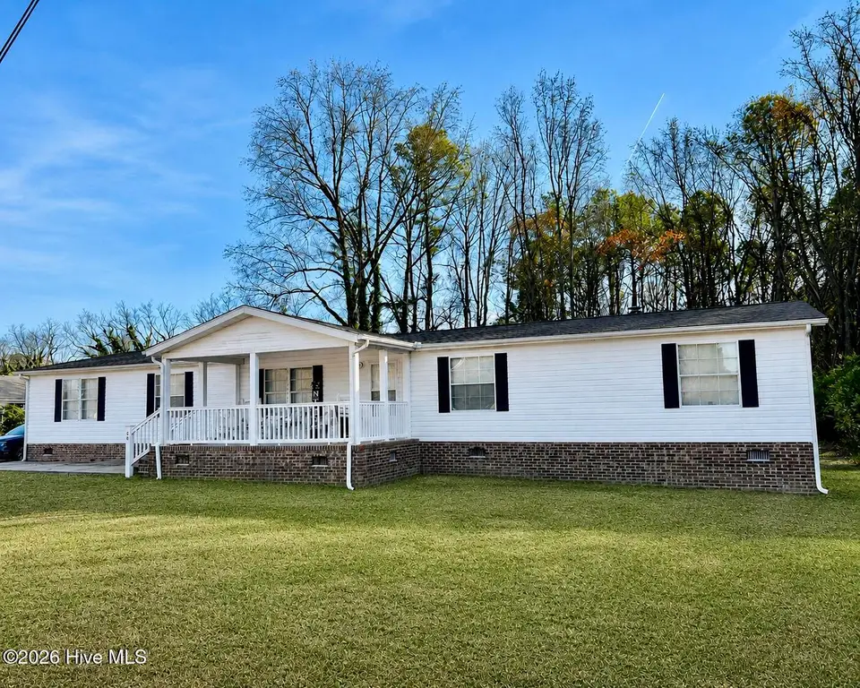 667 Fountain School Road, Battleboro, NC 27809 — 4-bedroom manufactured home, Battleboro, NC, photo 1 of 17