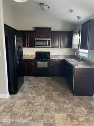 400 Duncan Drive S, Richlands, NC 28574 — 3-bedroom home in Bradford Estates, Richlands, NC, photo 13 of 21