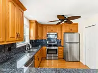 183 W Fourth Street, Ocean Isle Beach, NC 28469 — 5-bedroom home in Ross, Ocean Isle Beach, NC, photo 12 of 52