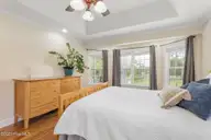 232 E Ivybridge Drive, Hubert, NC 28539 — 4-bedroom waterfront home in Kingsbridge II, Hubert, NC, photo 19 of 63: 8-web-or-mls-chadwick-visuals-232-e-ivey