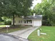 116 Ervin Court, Jacksonville, NC 28546 — 3-bedroom home in Deerfield, Jacksonville, NC, photo 1 of 32