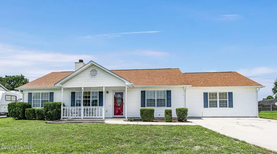 133 Parnell Road, Hubert, NC 28539 — 3-bedroom home in Foxtrace, Hubert, NC, photo 1 of 29