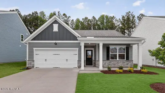 271 Lake Tyler Drive, New Bern, NC 28560 — 4-bedroom home in Tyler, Home on the Lake, New Bern, NC, photo 1 of 30: Dr_Horton_01