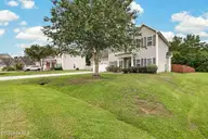 129 Prelude Drive, Richlands, NC 28574 — 4-bedroom home in Canons Edge, Richlands, NC, photo 10 of 46