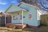 221 S 11th Street, Wilmington, NC 28401 — 2-bedroom home in Downtown, Wilmington, NC, photo 3 of 27: 3_front3