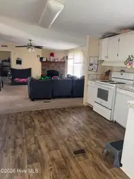 110 Lariat Circle, New Bern, NC 28562 — 3-bedroom manufactured home in Country Springs, New Bern, NC, photo 8 of 13: IMG_1667 2