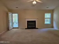 7316 Rabbit Hollow Drive, Wilmington, NC 28411 — 3-bedroom home in Courtney Pines, Wilmington, NC, photo 5 of 27