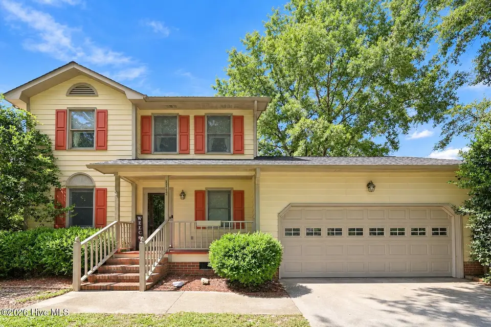 1142 Lakeview Avenue, Richlands, NC 28574 — 3-bedroom home in Willow Spring Lakes, Richlands, NC, photo 1 of 44