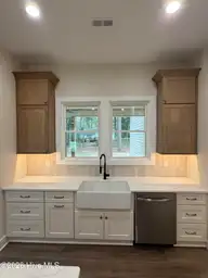 6818 River Road, Washington, NC 27889 — 4-bedroom home, Washington, NC, photo 10 of 58: IMG_1037