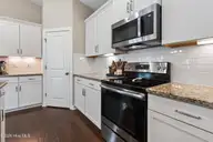 421 Island End Court, Wilmington, NC 28412 — 4-bedroom home in Willow Glen, Wilmington, NC, photo 12 of 45
