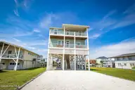 111 Durham Street, Holden Beach, NC 28462 — 4-bedroom waterfront home in Holden Beach Harbor, Holden Beach, NC, photo 7 of 61