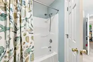724 Winterfield Drive, Winterville, NC 28590 — 3-bedroom home in Winterfield, Winterville, NC, photo 24 of 36: Master Bath