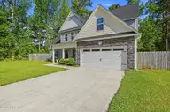 1001 Marston Drive, Jacksonville, NC 28540 — 3-bedroom home in Fieldstone At Haws Run, Jacksonville, NC, photo 3 of 49: 4_1001_marston_dr_004