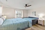 1135 S Topsail Drive, Surf City, NC 28445 — 4-bedroom waterfront home in Horse Hammock, Surf City, NC, photo 22 of 68: 28_1135stopsail_00028