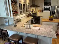 2422 Tram Road, New Bern, NC 28562 — 3-bedroom home in Olde Towne, New Bern, NC, photo 10 of 24: Kitchen