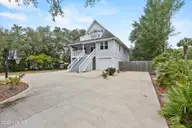8915 Shipwatch Drive, Wilmington, NC 28412 — 4-bedroom waterfront home in Shipwatch, Wilmington, NC, photo 8 of 77