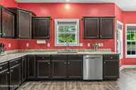 515 Shipyard Court, Swansboro, NC 28584 — 4-bedroom home in Shipwright Pointe, Swansboro, NC, photo 16 of 66