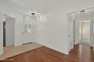 1913 Prestwick Lane, Wilmington, NC 28405 — 3-bedroom home in Landfall, Wilmington, NC, photo 5 of 46: Prestwick1913-2foyLFL33A5525-CR2