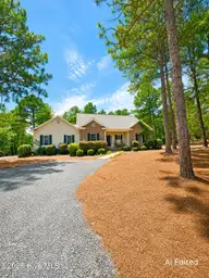 124 Lancashire Lane, West End, NC 27376 — 3-bedroom home in Seven Lakes South, West End, NC, photo 2 of 28: 1lll