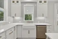221 Inlet Point Drive, Wilmington, NC 28409 — 4-bedroom home in Inlet Point Harbor, Wilmington, NC, photo 22 of 61: 221 Inlet Point Dr