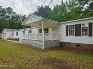 138 River Oaks Drive, Stella, NC 28582 — 4-bedroom manufactured home, Stella, NC, photo 4 of 47