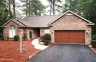 40 Doral Drive, Pinehurst, NC 28374 — 3-bedroom home in Doral Woods, Pinehurst, NC, photo 2 of 53: DSC00727