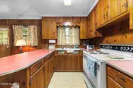 2402 Carey Road, Kinston, NC 28504 — 3-bedroom home, Kinston, NC, photo 13 of 32: carey-13