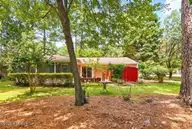 27 Bogie Drive, Whispering Pines, NC 28327 — 3-bedroom home in Whispering Pines, Whispering Pines, NC, photo 11 of 43: 03-15_27 Bogie Dr., Whispering Pines, NC