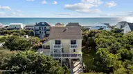 103 Grace Court, Emerald Isle, NC 28594 — 4-bedroom waterfront home in Windfall South, Emerald Isle, NC, photo 5 of 65: 103 Grace Court