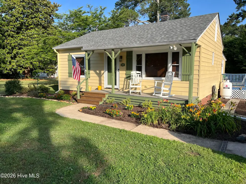 209 E Franklin Street, Spring Hope, NC 27882 — 2-bedroom home, Spring Hope, NC, photo 1 of 41: Front of house