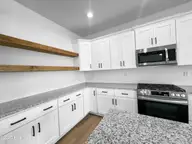 321 Yawl Street, Elizabeth City, NC 27909 — 5-bedroom home in Tooley Harbor, Elizabeth City, NC, photo 19 of 29: Kitchen