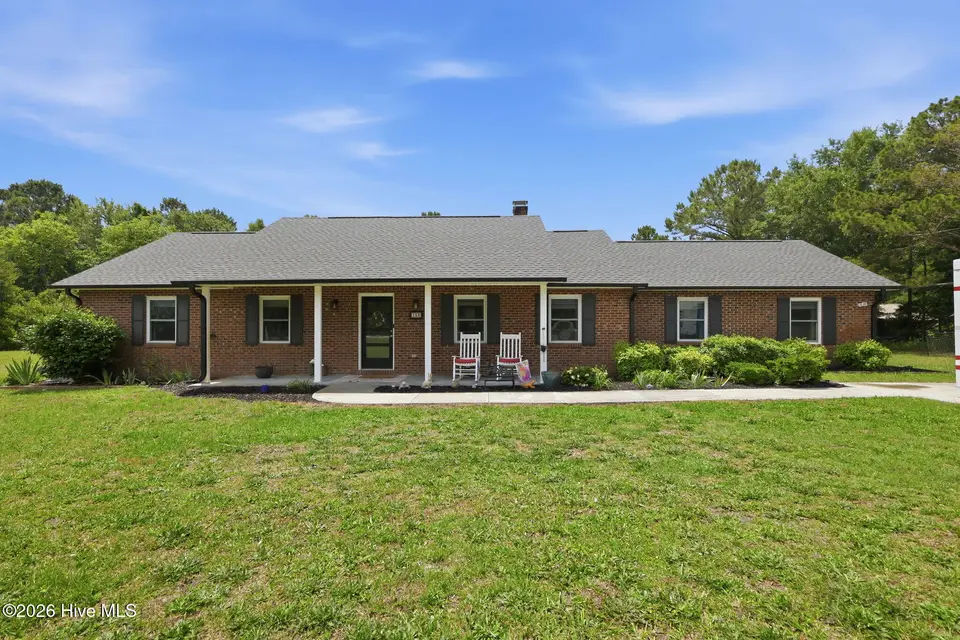 102 Beaver Trail, Hubert, NC 28539 — 4-bedroom waterfront home, Hubert, NC, photo 1 of 63: 102 Beaver Trail