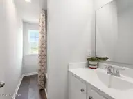 4242 Allsbrook Lane Unit 1010, Leland, NC 28451 — 3-bedroom townhome in Indigo Preserve, Leland, NC, photo 24 of 43: Second Bathroom