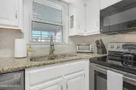 405 5th Street SW, Sunset Beach, NC 28468 — 4-bedroom home in Sunset Beach, Sunset Beach, NC, photo 10 of 25