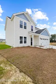 911 Wild Azalea Way, Hubert, NC 28539 — 4-bedroom home in Peyton's Ridge, Hubert, NC, photo 3 of 32