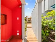 2604 S Shore Drive, Surf City, NC 28445 — 4-bedroom waterfront home in Channelbend, Surf City, NC, photo 14 of 73: Nook
