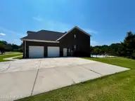 191 N Lakes Drive, Whiteville, NC 28472 — 5-bedroom waterfront home in North Lakes Estates, Whiteville, NC, photo 6 of 65: IMG_9256