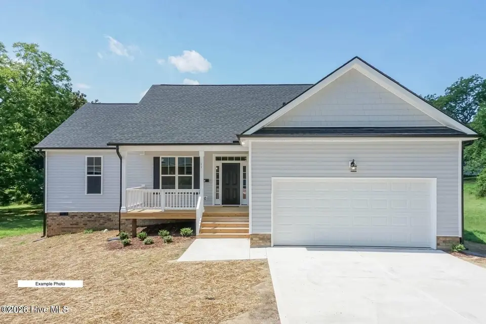 705 E Battle Avenue, Tarboro, NC 27886 — 3-bedroom home, Tarboro, NC, photo 1 of 20: Front 2