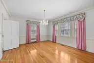 201 E Hargett Street, Richlands, NC 28574 — 4-bedroom home, Richlands, NC, photo 18 of 70: hargett-30