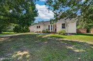 265 Bayberry Court, Jacksonville, NC 28540 — 3-bedroom home in Raintree, Jacksonville, NC, photo 5 of 38