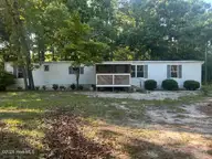 843 Giles Place NE, Leland, NC 28451 — 2-bedroom manufactured home in Picket Ridge, Leland, NC, photo 1 of 22