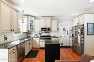 310 Bayshore Drive, Wilmington, NC 28411 — 4-bedroom waterfront home in Bayshore Estates, Wilmington, NC, photo 14 of 56: 13_310_bayshore_dr_013