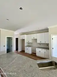 166 Deepwater Drive, Stella, NC 28582 — 3-bedroom waterfront home in River Oaks Plntn, Stella, NC, photo 10 of 38