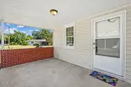 1305 N Robin Street, Goldsboro, NC 27534 — 3-bedroom home in Jefferson Park, Goldsboro, NC, photo 4 of 33