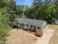 206 Royal Oak Drive, Wilmington, NC 28409 — 4-bedroom waterfront home in Hickory Knoll, Wilmington, NC, photo 3 of 60