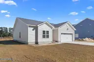 318 E Theriault Court, Jacksonville, NC 28540 — 3-bedroom home in Catherines Way, Jacksonville, NC, photo 2 of 33