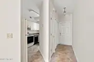 4210 Wilshire Boulevard 102-B, Wilmington, NC 28403 — 2-bedroom condo in Courtyard, Wilmington, NC, photo 5 of 20